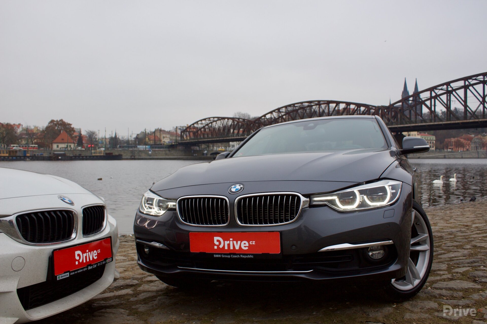 BMW 330e vs BMW 428i