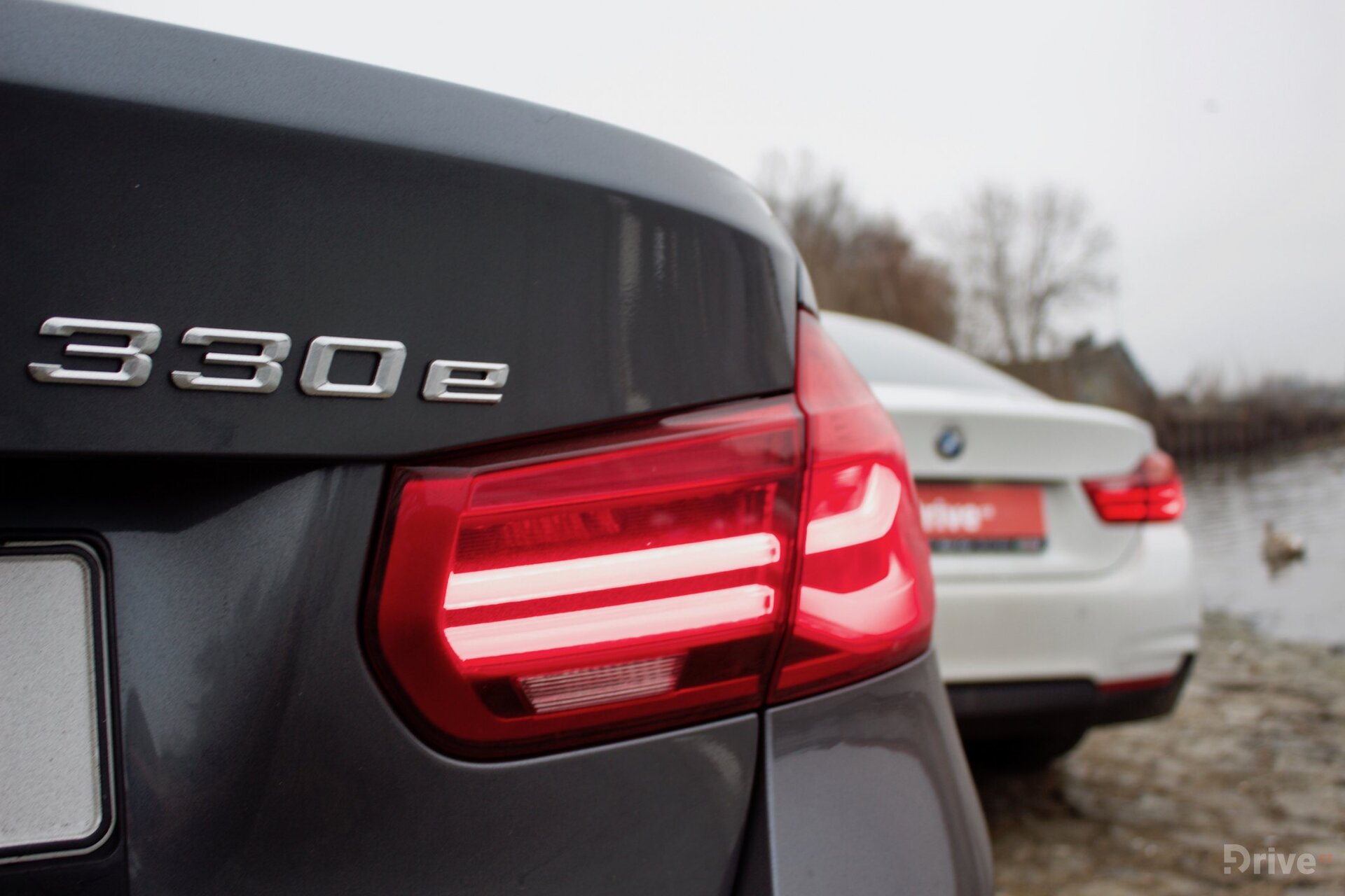 BMW 330e vs BMW 428i