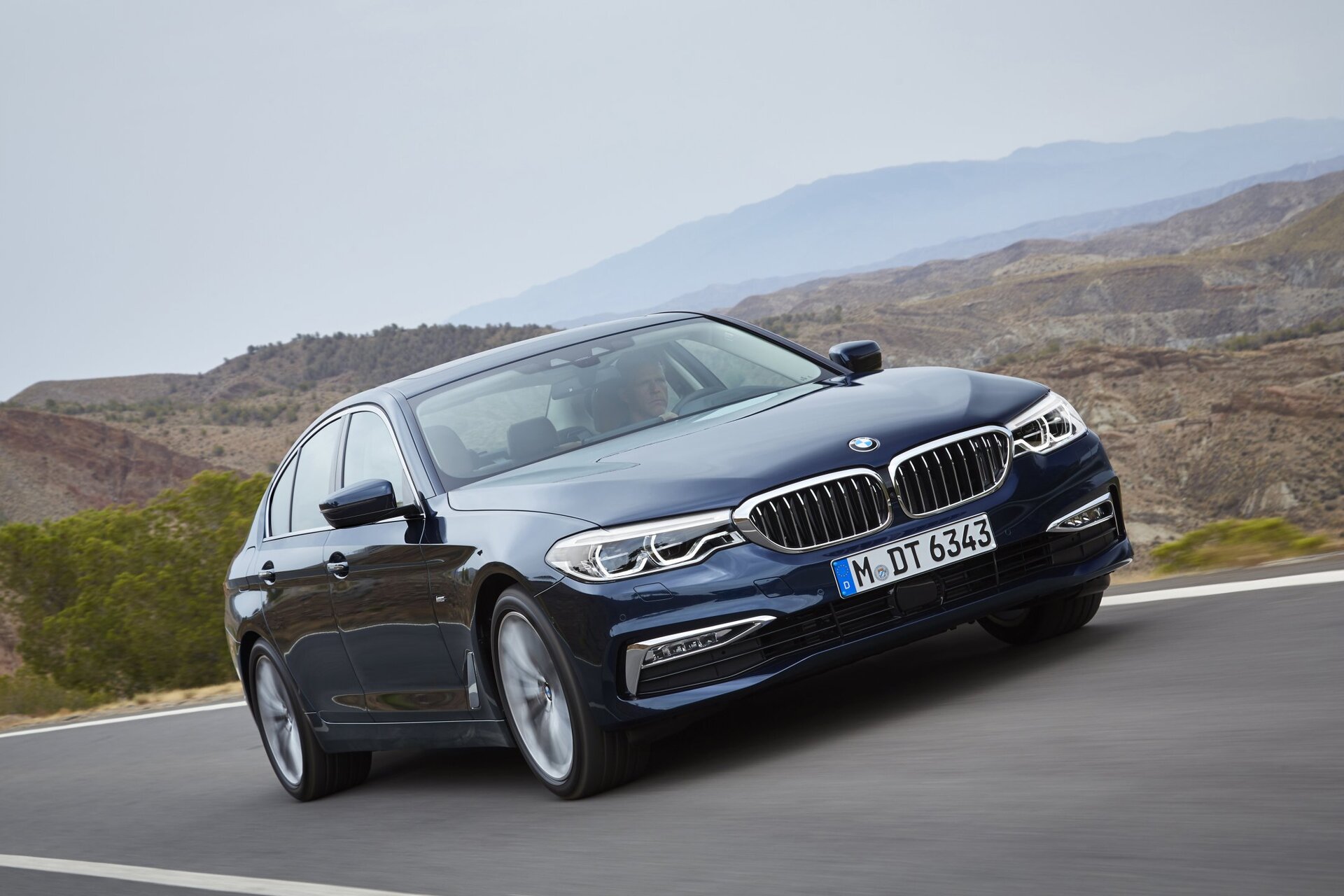 BMW 530e (2017)