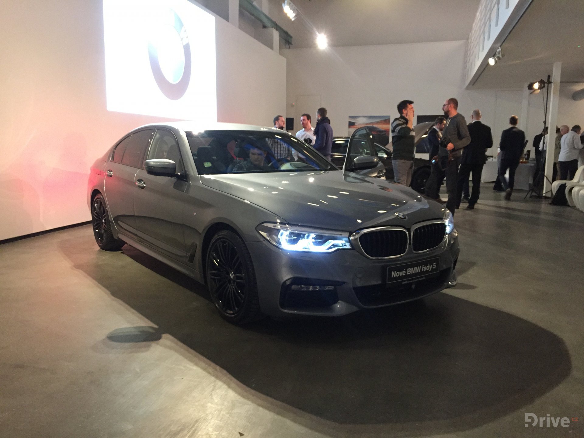 BMW 530e (2017)