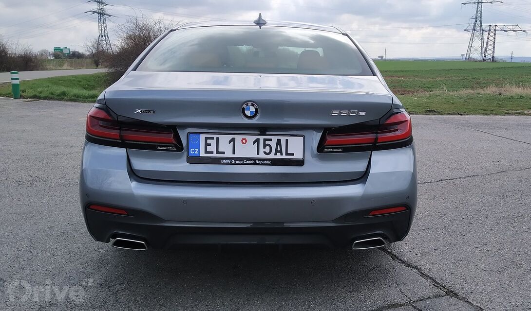 BMW 530e xDrive (2021)
