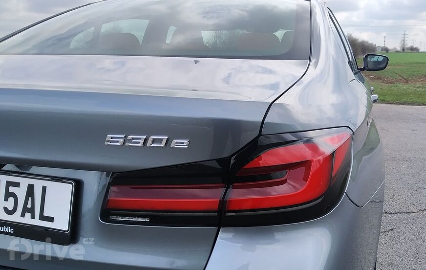 BMW 530e xDrive (2021)