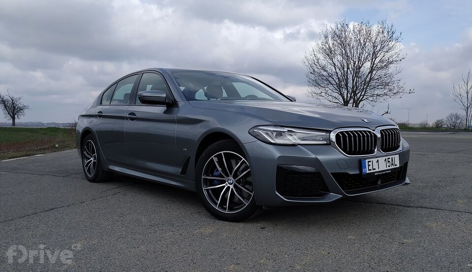 BMW 530e xDrive (2021)