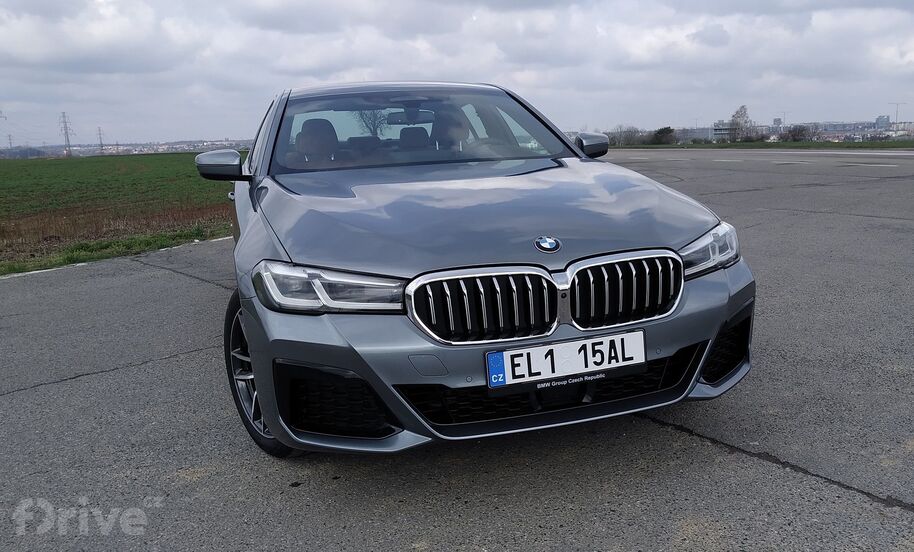 BMW 530e xDrive (2021)