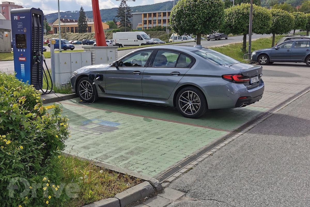 BMW 530e xDrive Sedan