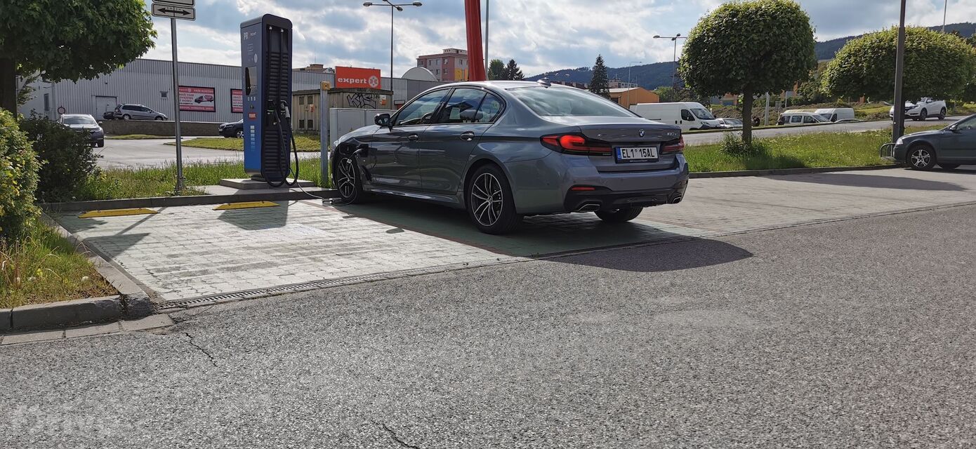 BMW 530e xDrive Sedan