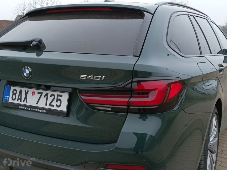 BMW 540i xDrive Touring (2021)