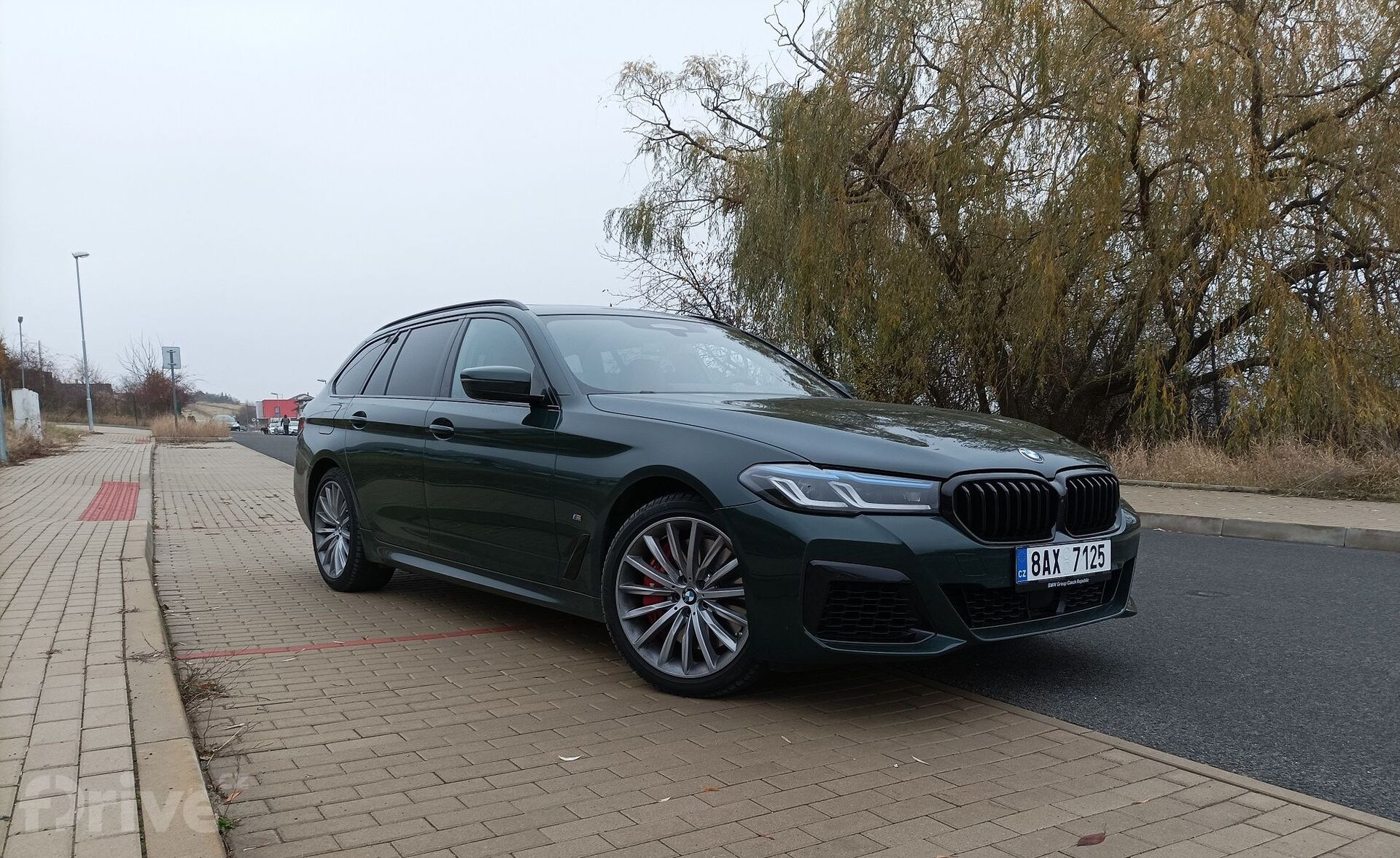 BMW 540i xDrive Touring (2021)
