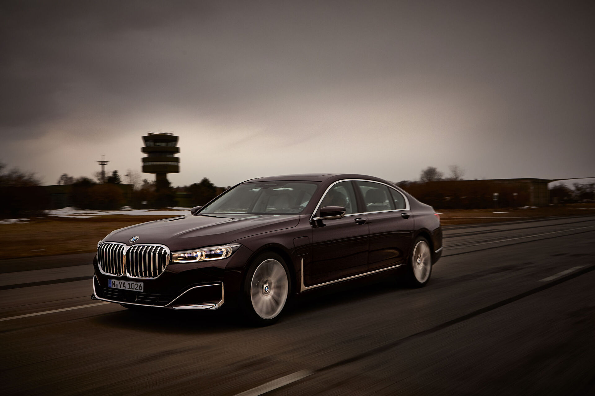 BMW 745e