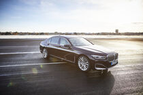 BMW 745e