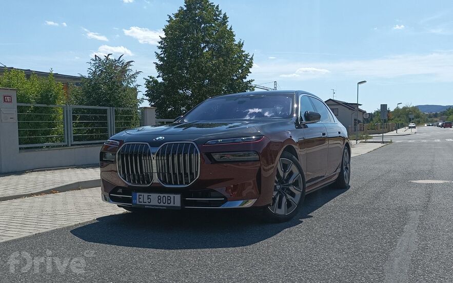 BMW 750e xDrive