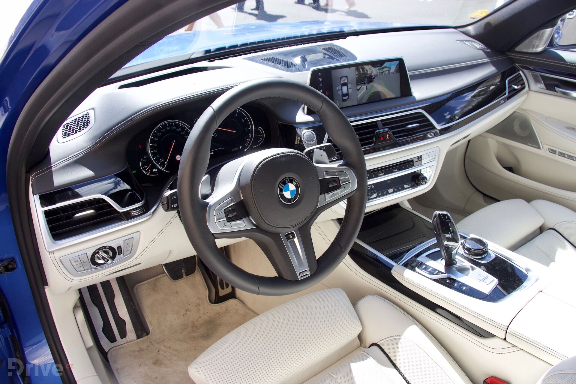 BMW 750i