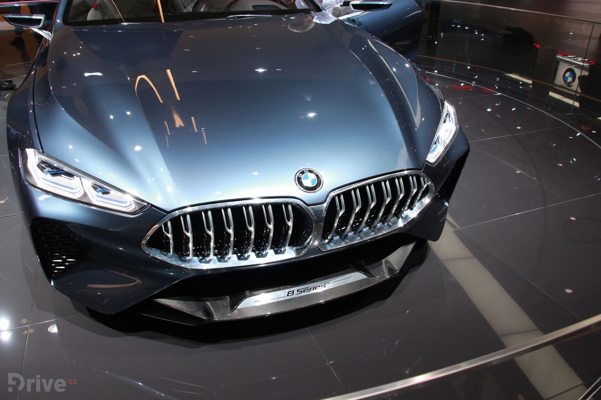 BMW 8 Concept