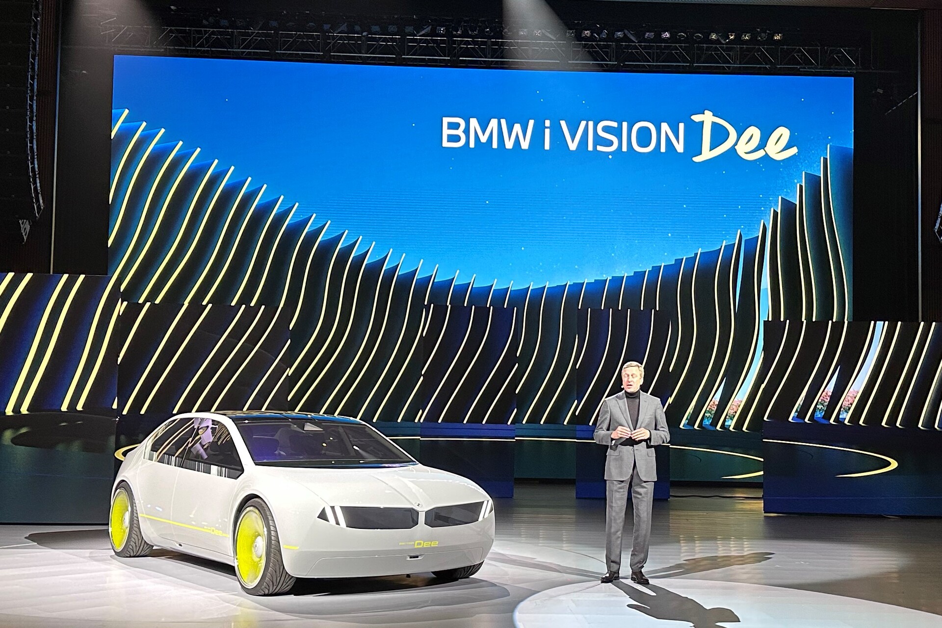 BMW i Vision Dee