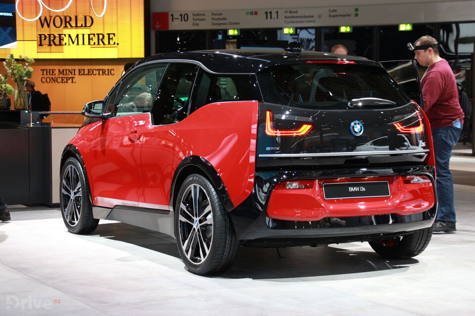 BMW i3s