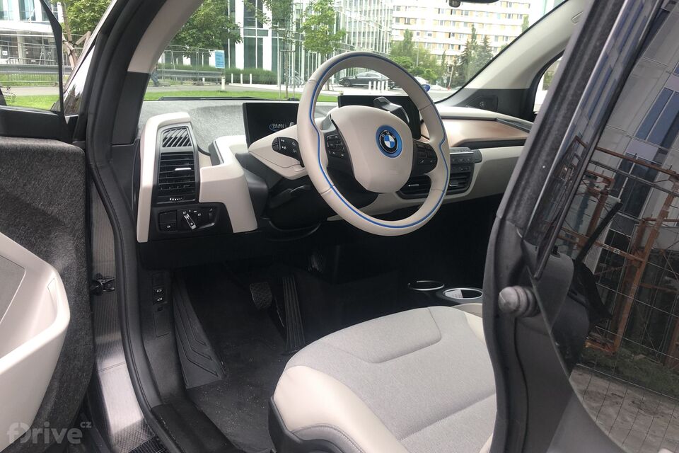 BMW i3s