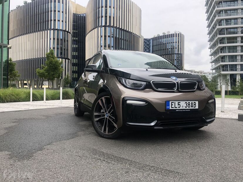 BMW i3s