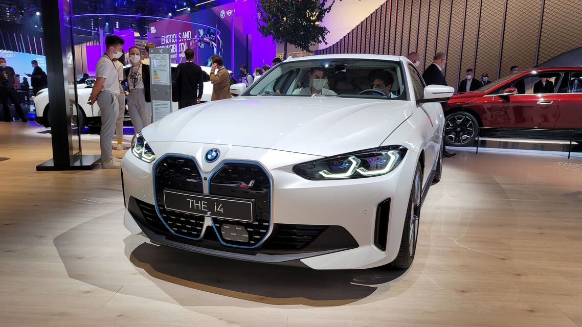 BMW i4