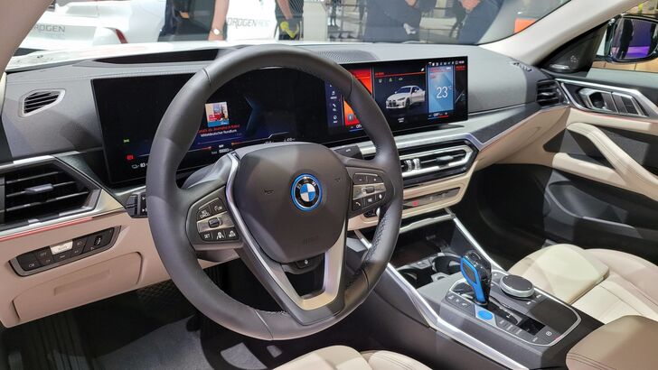 BMW i4