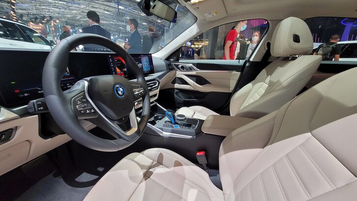 BMW i4