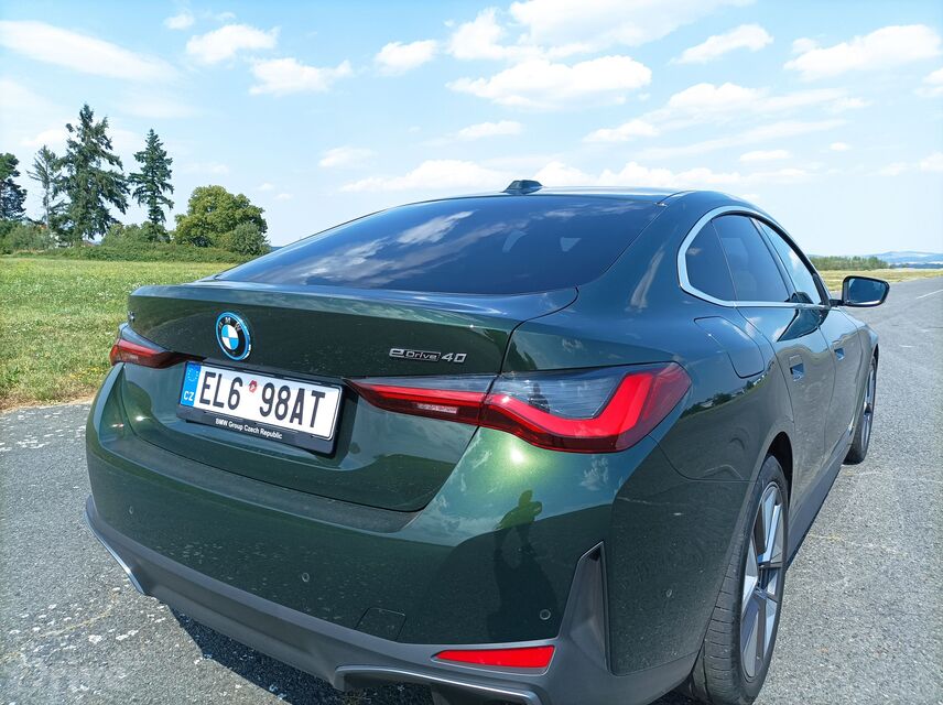 BMW i4 eDrive40