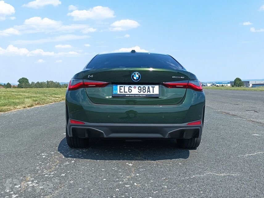 BMW i4 eDrive40