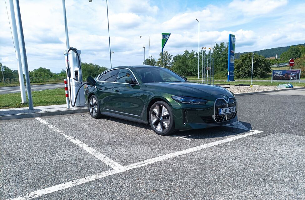 BMW i4 eDrive40