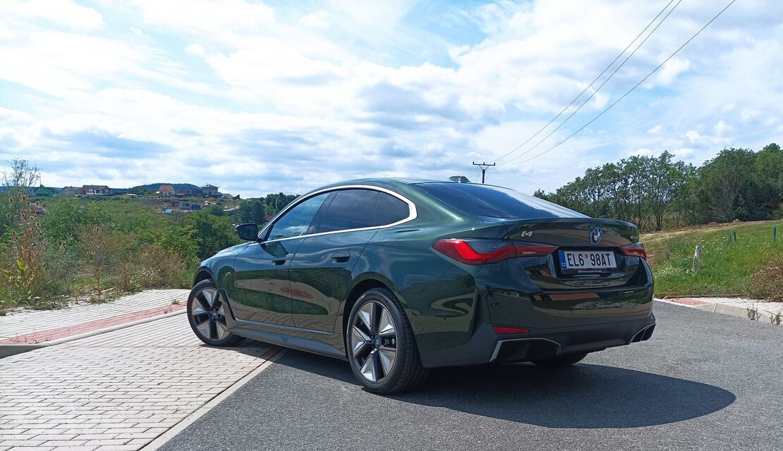 BMW i4 eDrive40