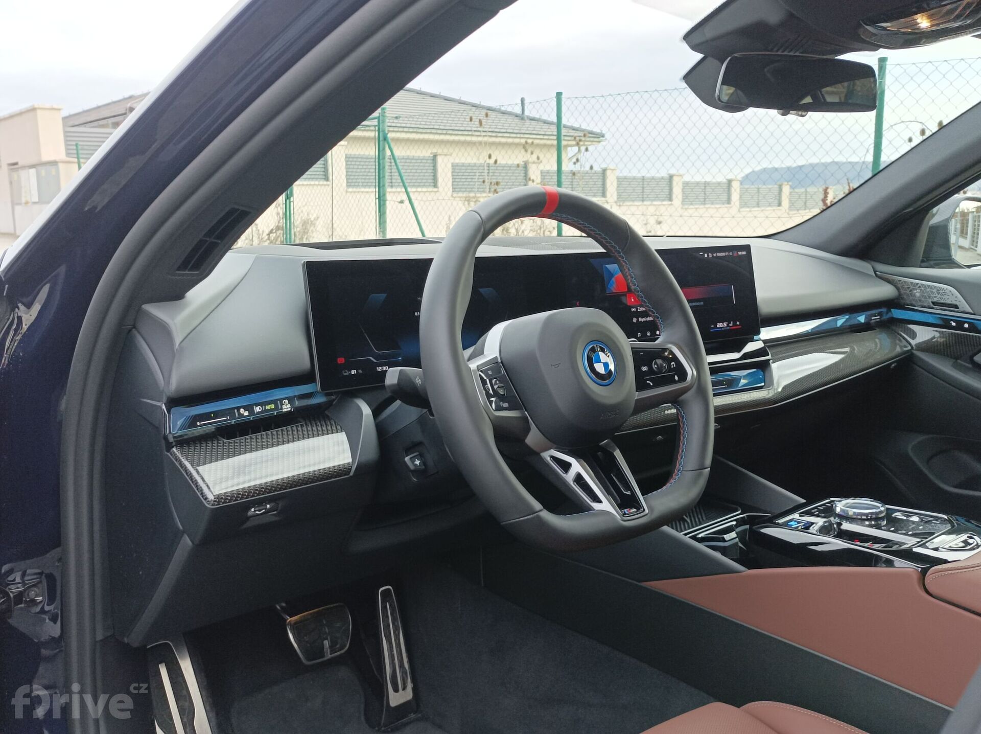 BMW i5