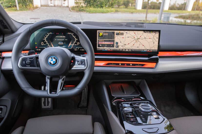BMW i5 eDrive 40