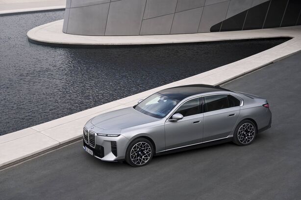 BMW i7 facelift (2026)