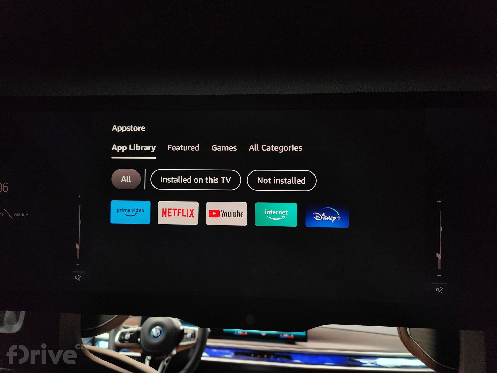 BMW i7 Theatre Screen