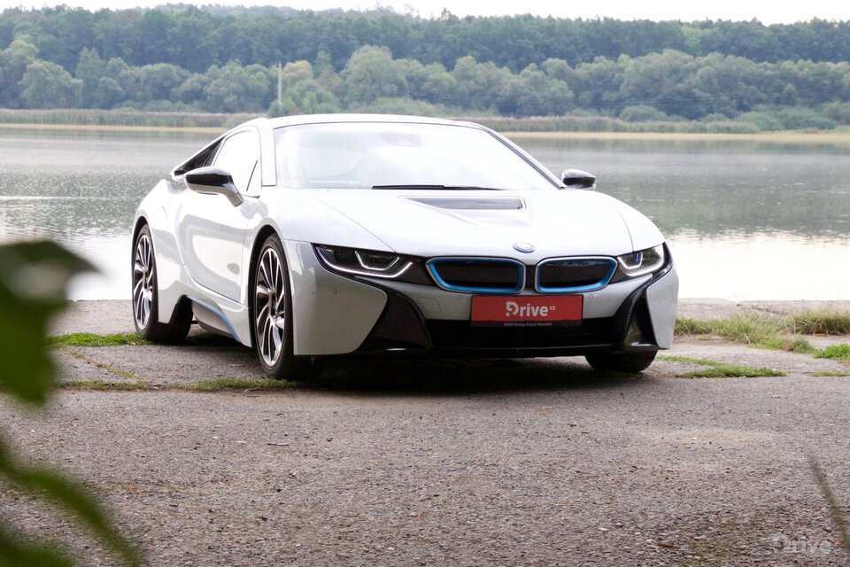 BMW i8 (2014)