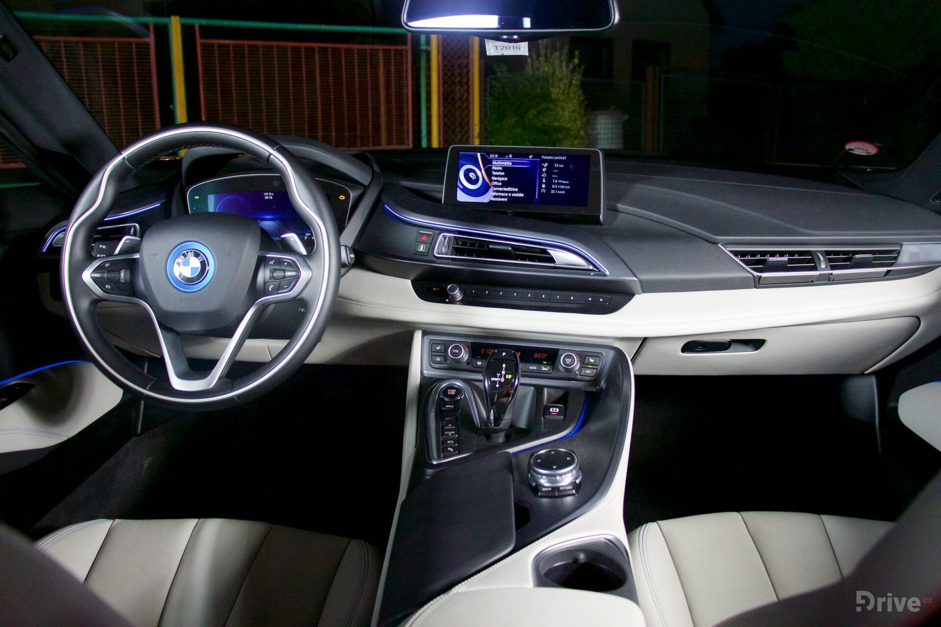 BMW i8 (2014)