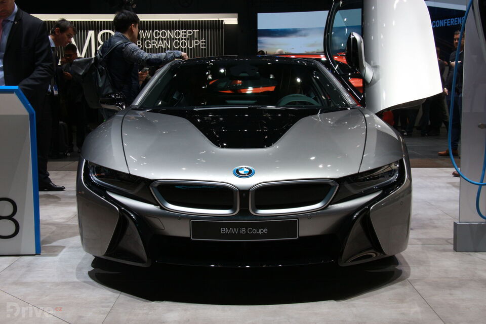 BMW i8 Coupe