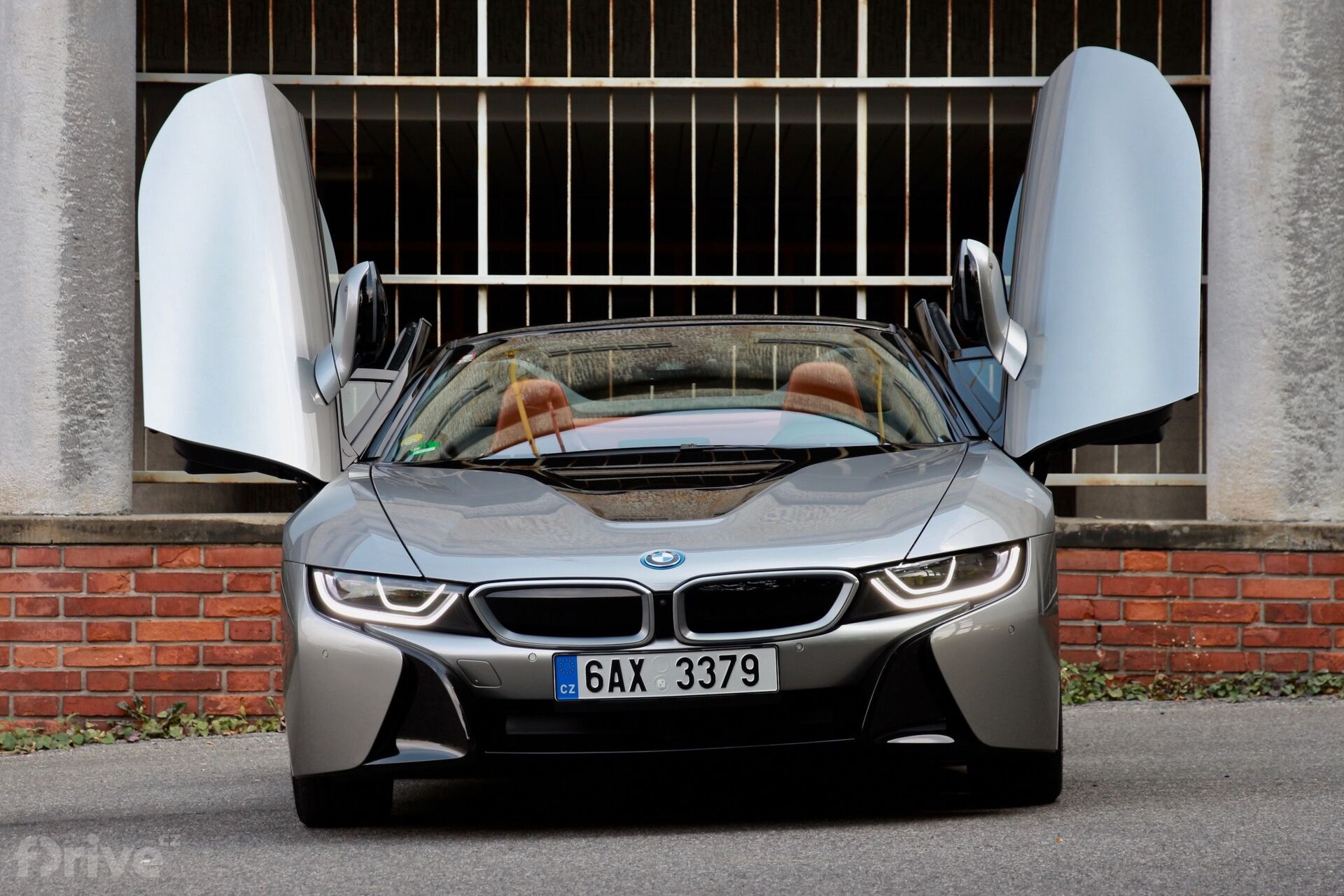 BMW i8 Roadster (2018)