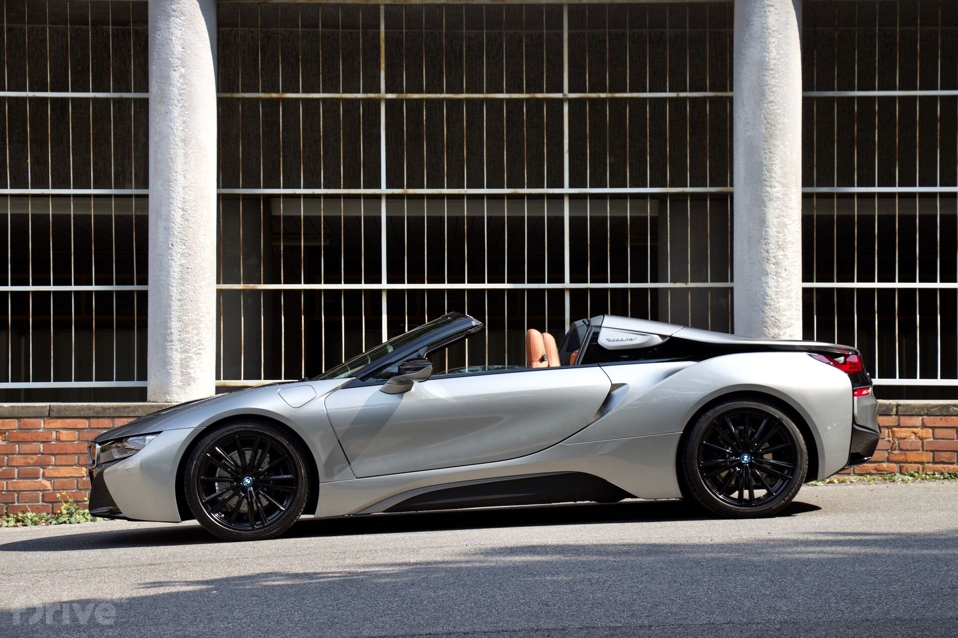 BMW i8 Roadster (2018)