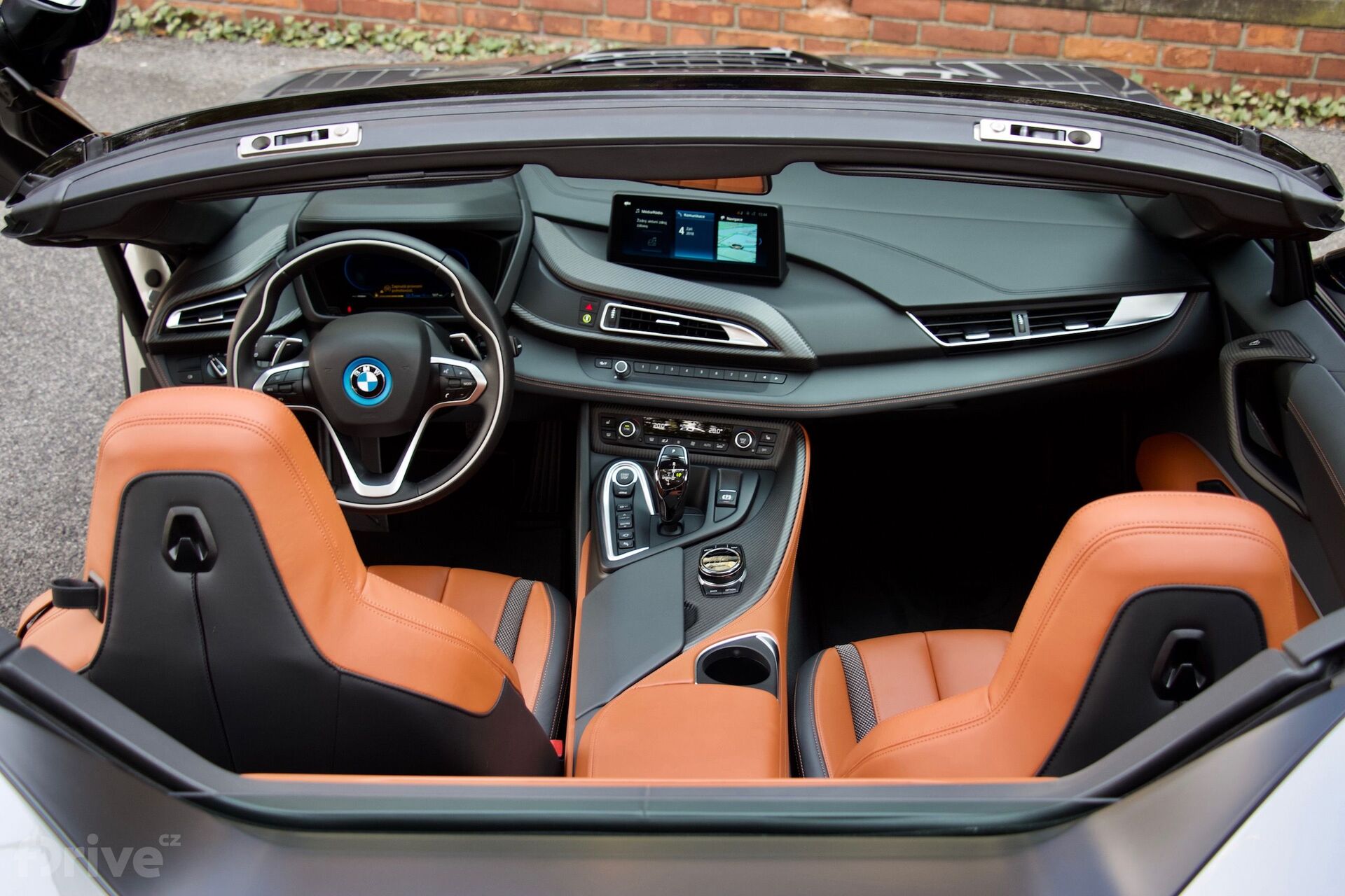 BMW i8 Roadster (2018)