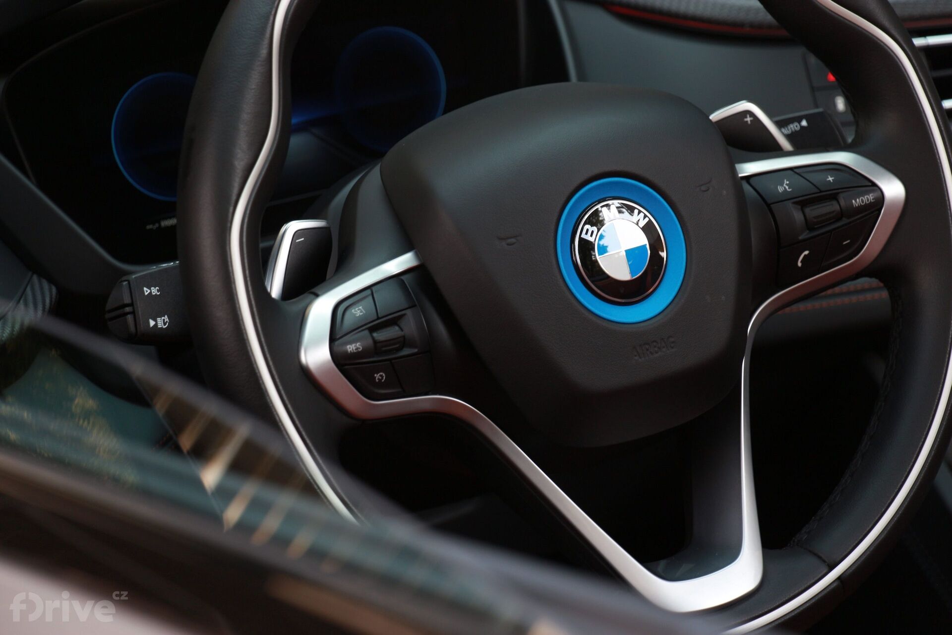 BMW i8 Roadster (2018)