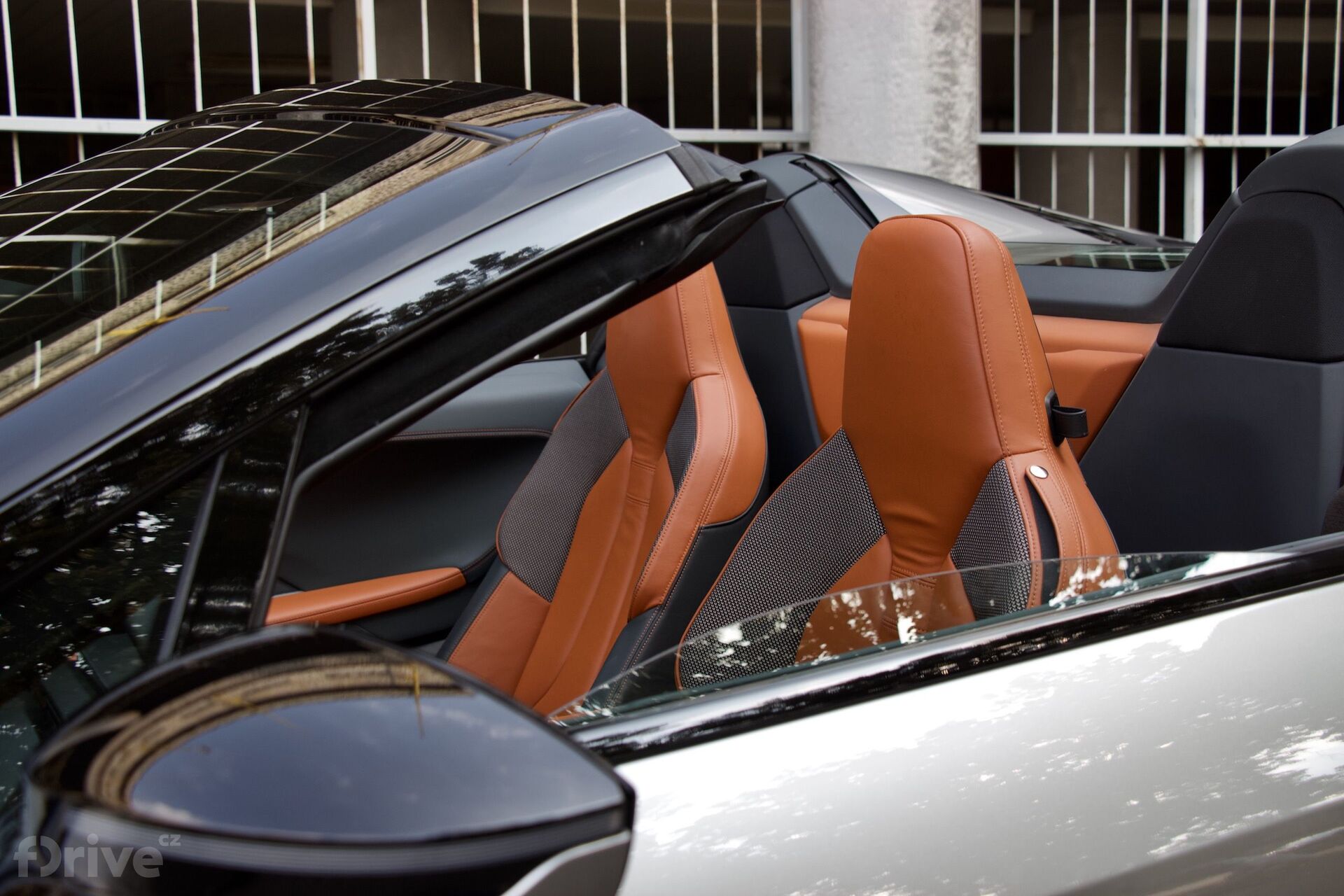 BMW i8 Roadster (2018)