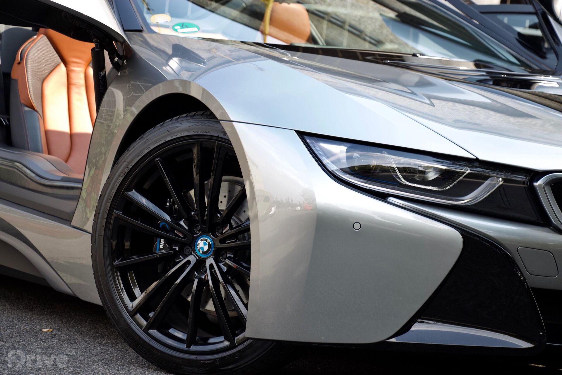 BMW i8 Roadster (2018)