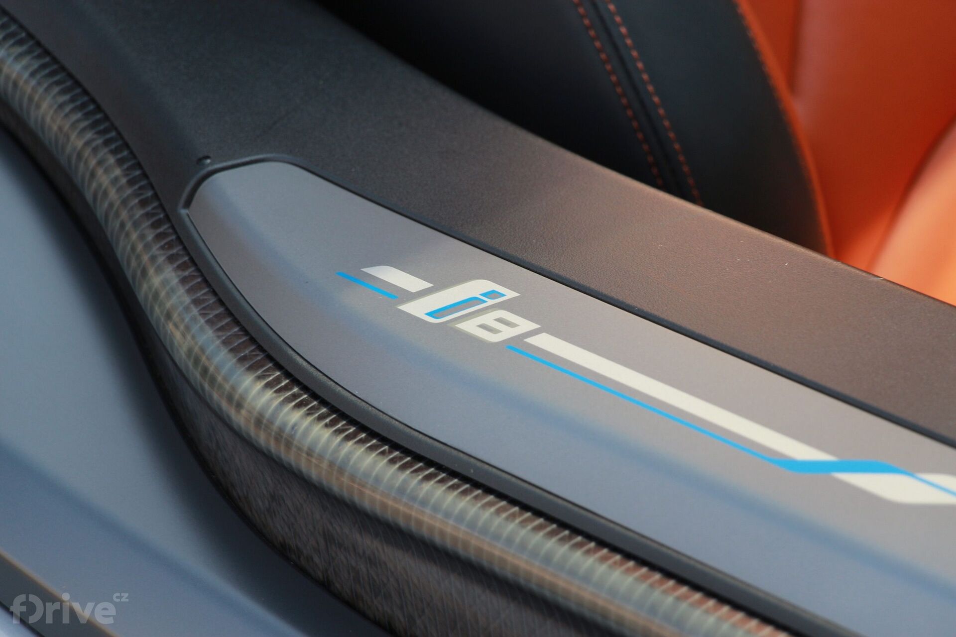 BMW i8 Roadster (2018)