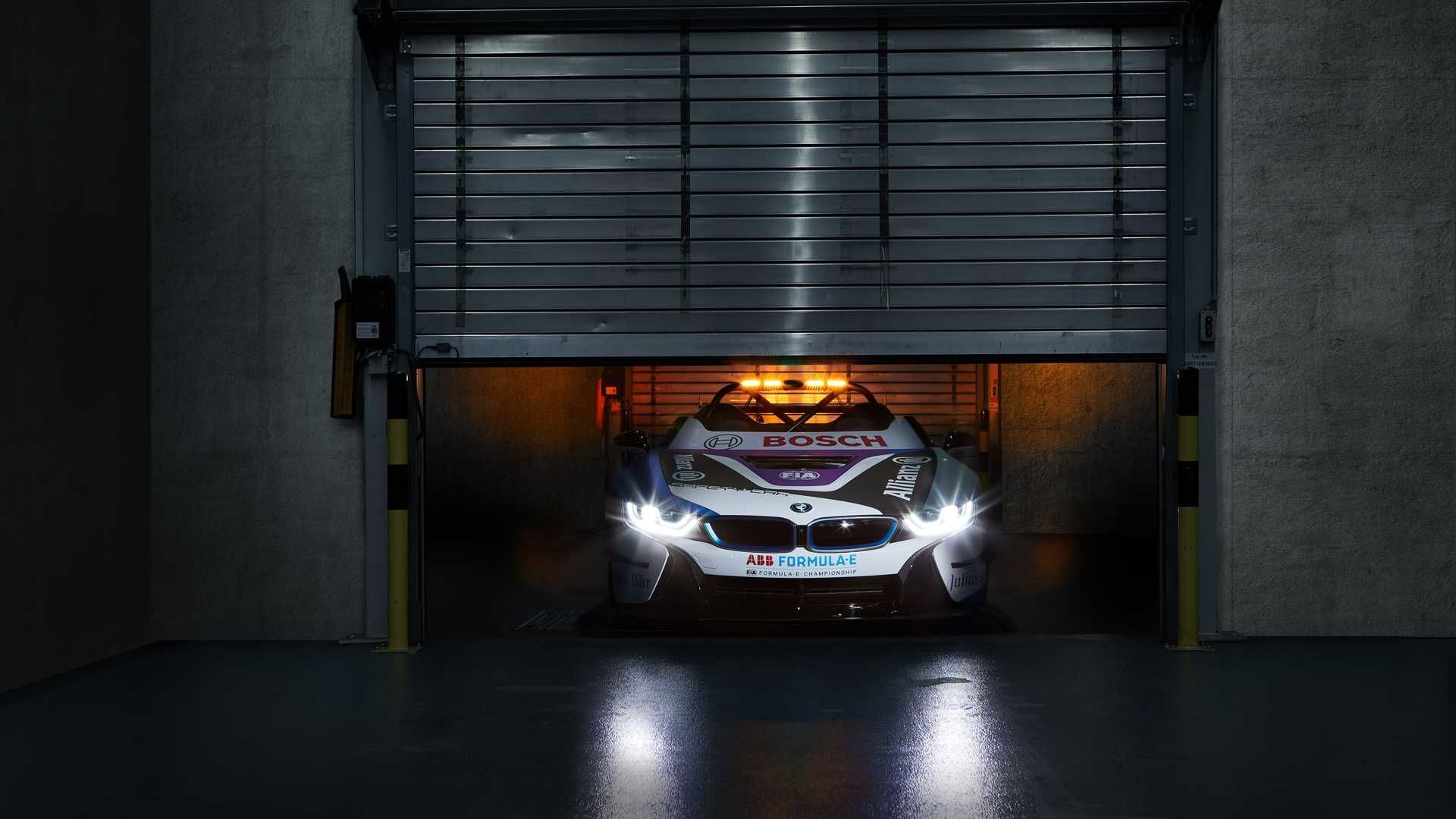 BMW i8 Roadster (2018)