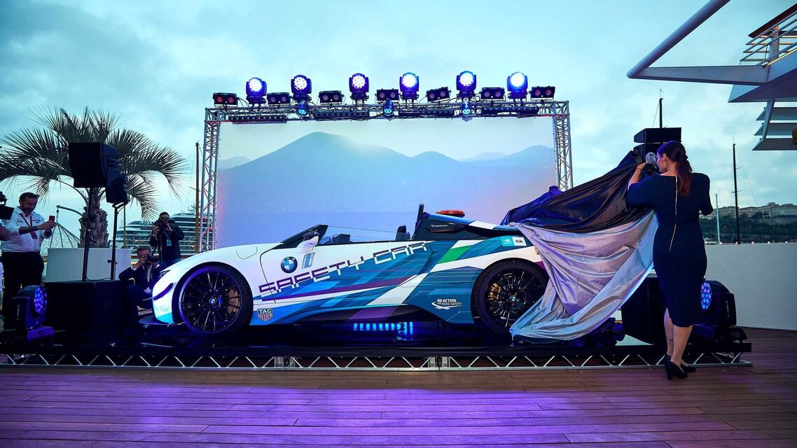 BMW i8 Roadster (2018)