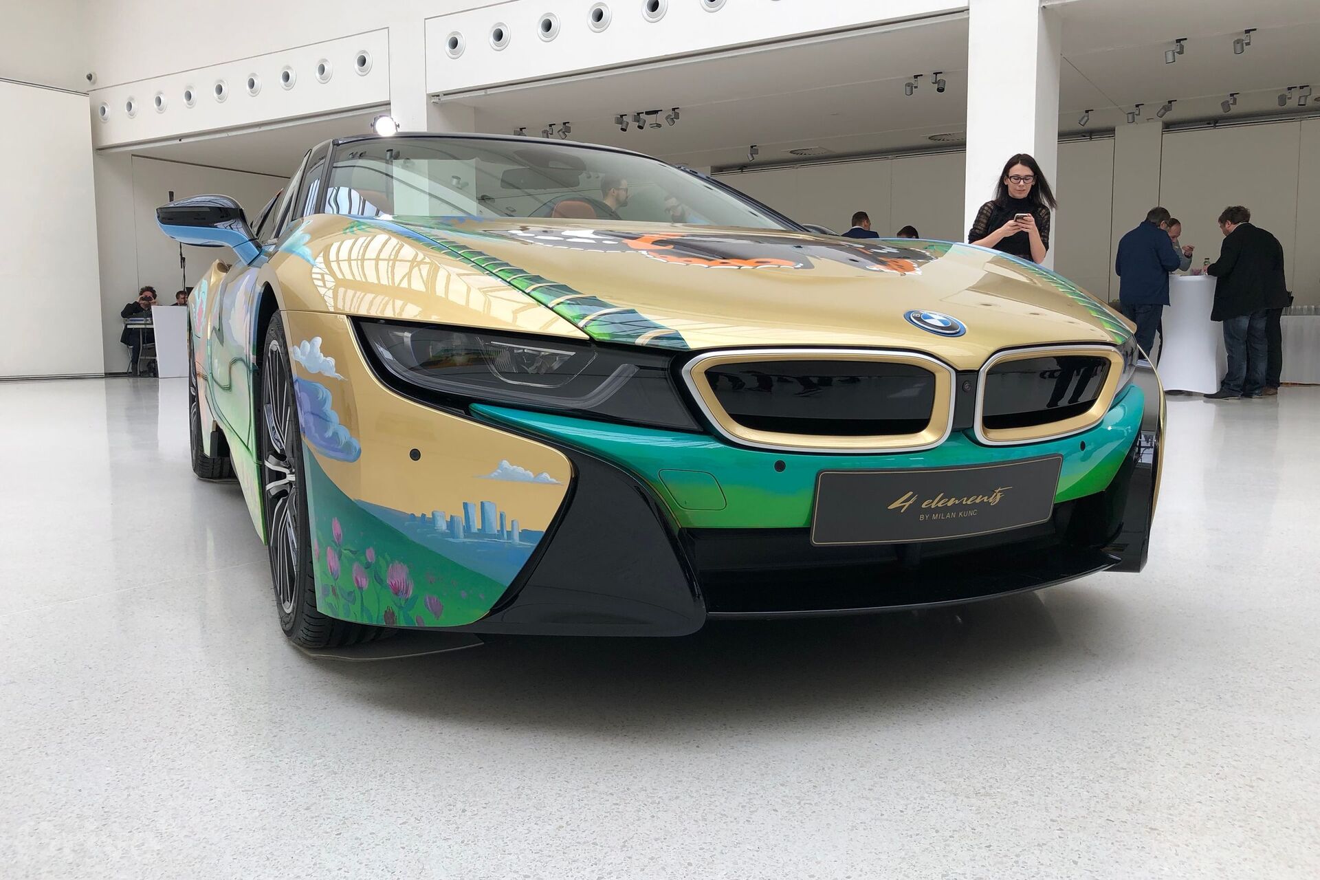 BMW i8 Roadster 4 Elements (2018)