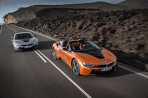 BMW i8 Roadster a Coupé