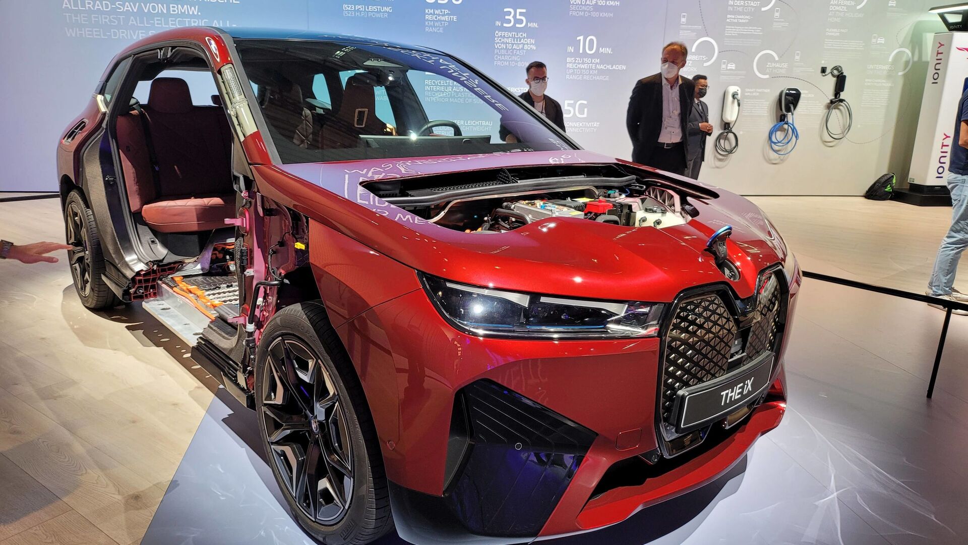 BMW iX