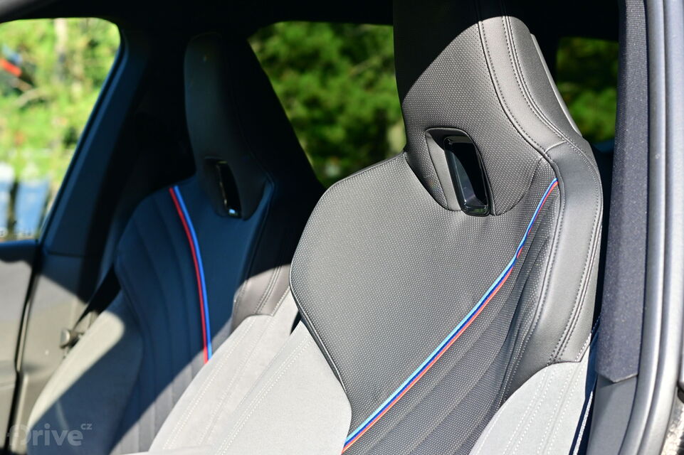 BMW iX facelift (2025)