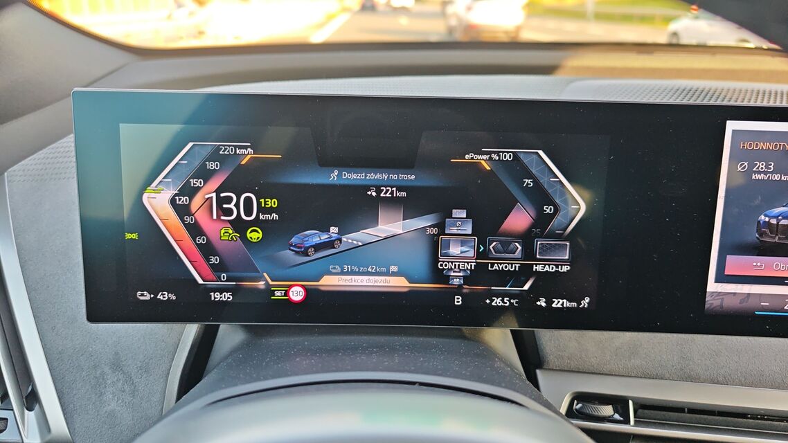 BMW iX facelift (2025)