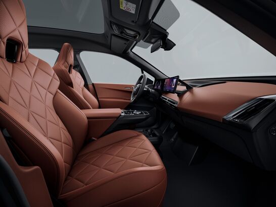 BMW iX facelift (2025)